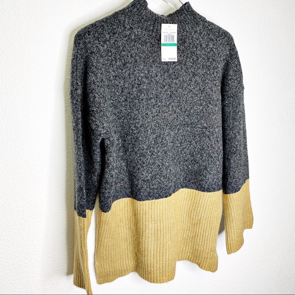 NWT Michael Kors Turtleneck Colorblock Sweater - Picture 7 of 8